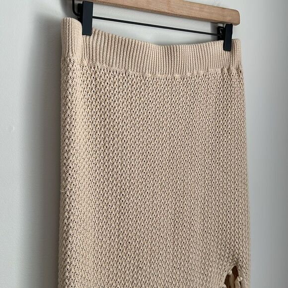 NWT Vestique Beige Knit Midi Skirt with Fringe Hem Side Slit Size L 100% Cotton - Picture 5 of 12